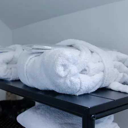 Le Logis Martin Bed & Breakfast *